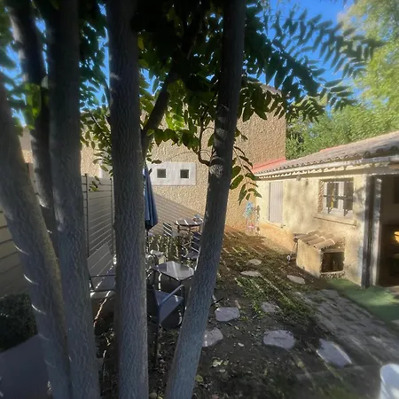 Hébergement de vacances Jolie Petite Maison - Montfavet