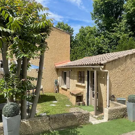 Hébergement de vacances Jolie Petite Maison - Montfavet